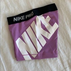 NIKE PRO LAVENDER SHORT